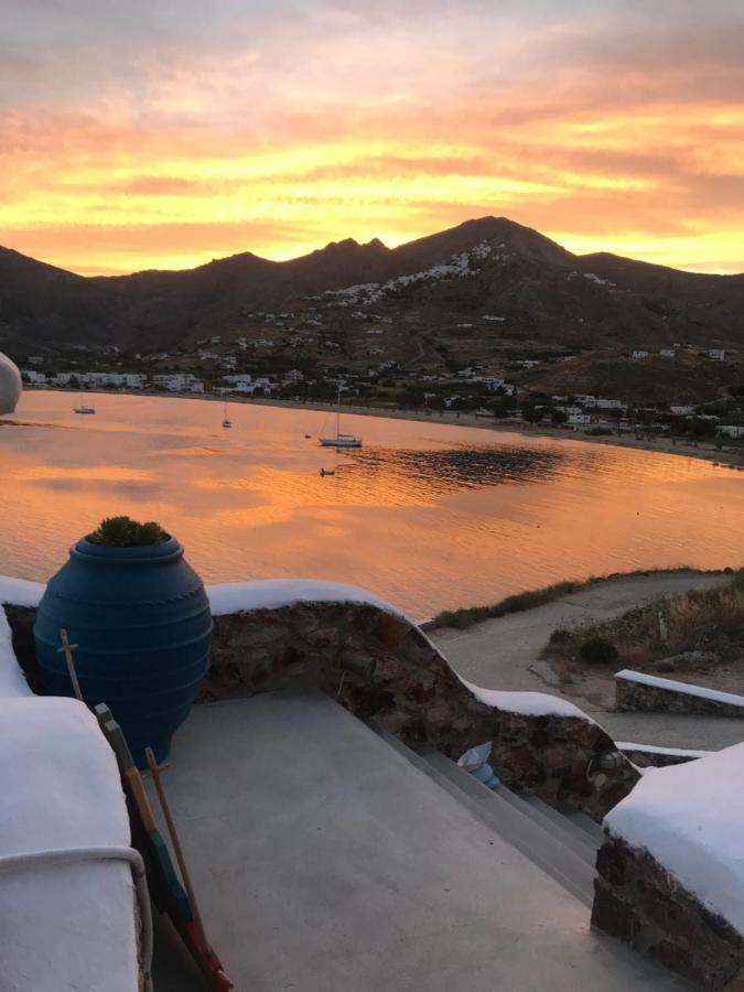 Amfitriti Serifos Livadi  Exteriér fotografie